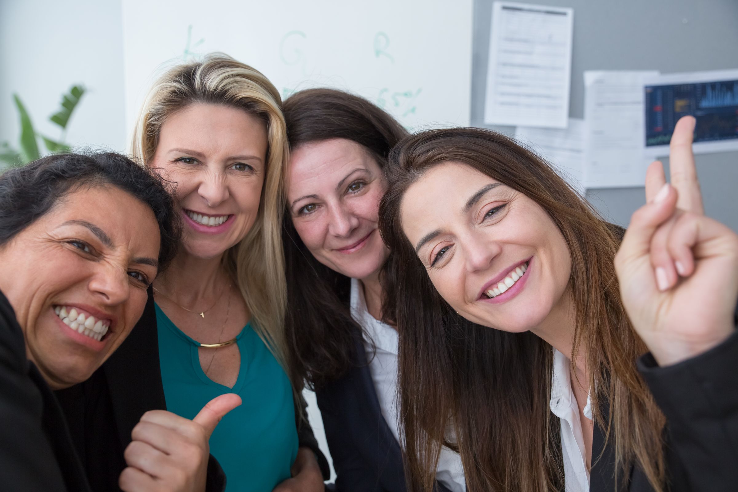 Frauen der SHE-Community